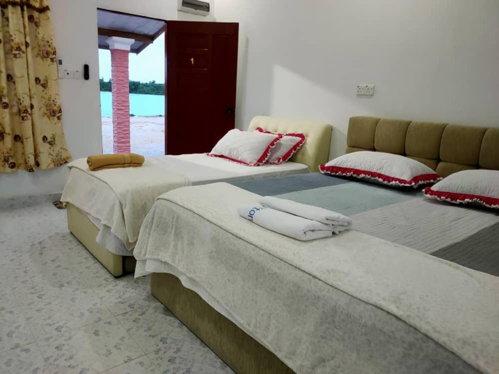 Roomstay Tokbah Demuara Kuala Besut Exterior foto
